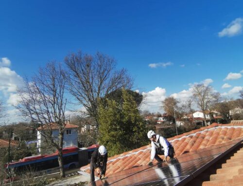 Pose de panneaux et batteries solaires pour une maison d’habitation sur Toulouse.